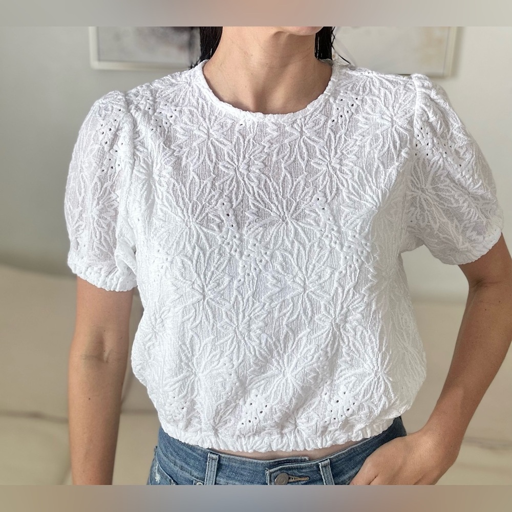 Women’s Michael Kors Embroidered Crop top Size S NEW